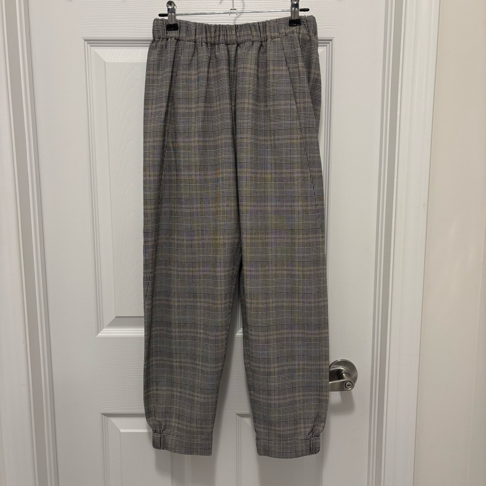 [LIKE NEW] Aritzia Babaton - Plaid Pant